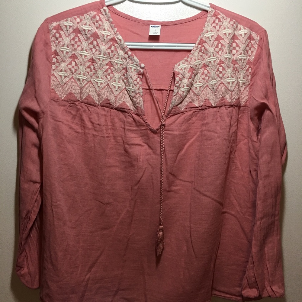 Old Navy women’s blouse